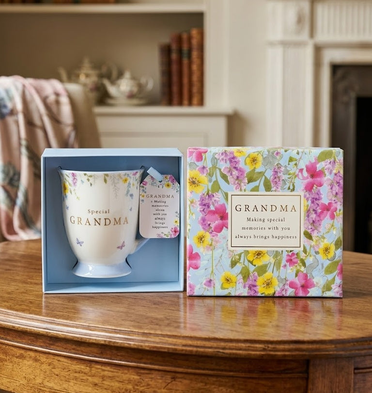 Grandma flowered designed mug